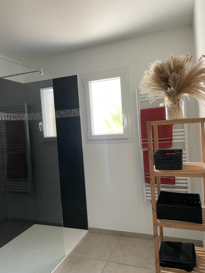 Chambre Avec Salle De Bain Privee Dans Villa Avec Garage Manosque Exteriör bild